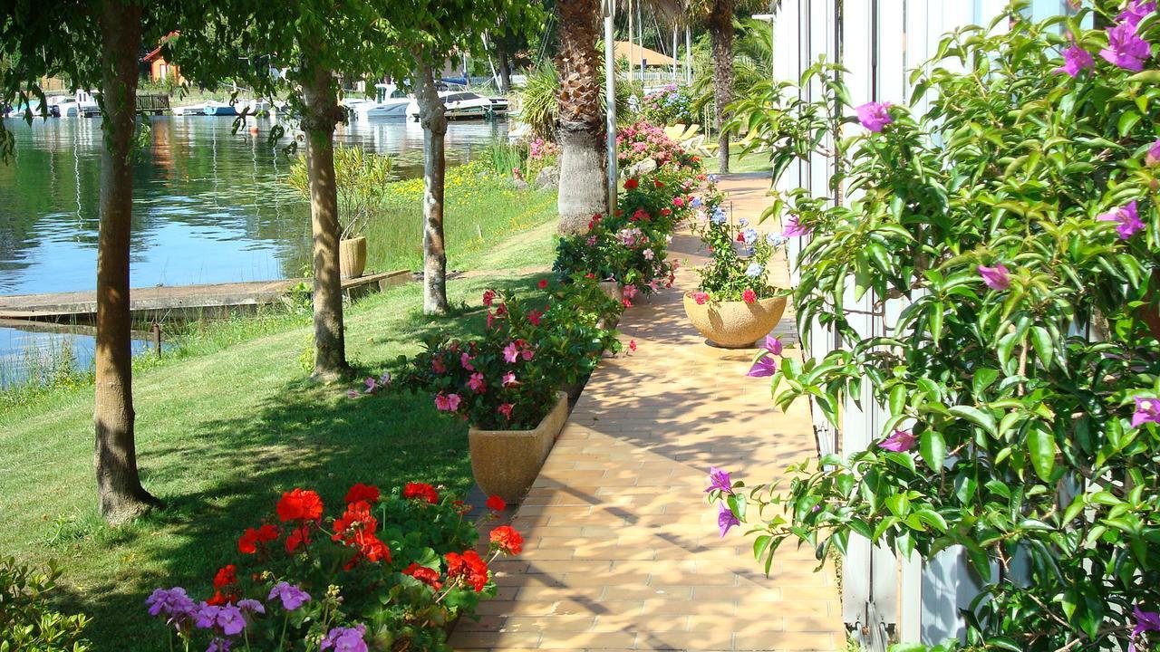 La Caravelle Logis Hotel Biscarrosse Exterior photo